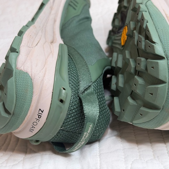 Topo Athletic Womens Traverse Green Running Shoes Sneakers Size 9.5 Sage/Tan - Picture 11 of 14